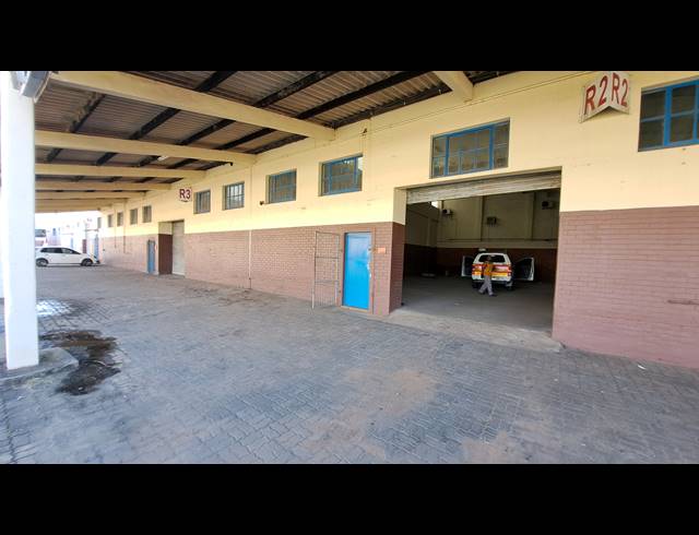 765M² WAREHOUSE TO LET IN KULEKA